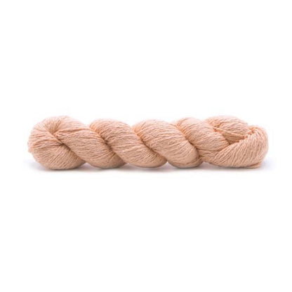 Echeveau de bourette de soie de Spun Silk Yarns, coloris 112 Apricot Flower