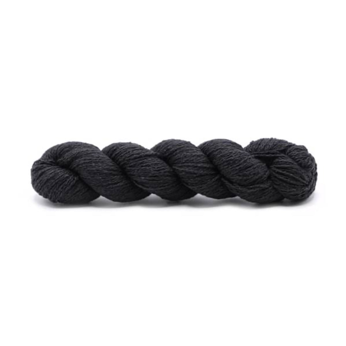 Echeveau de bourette de soie de Spun Silk Yarns, coloris 133 Chrome Black