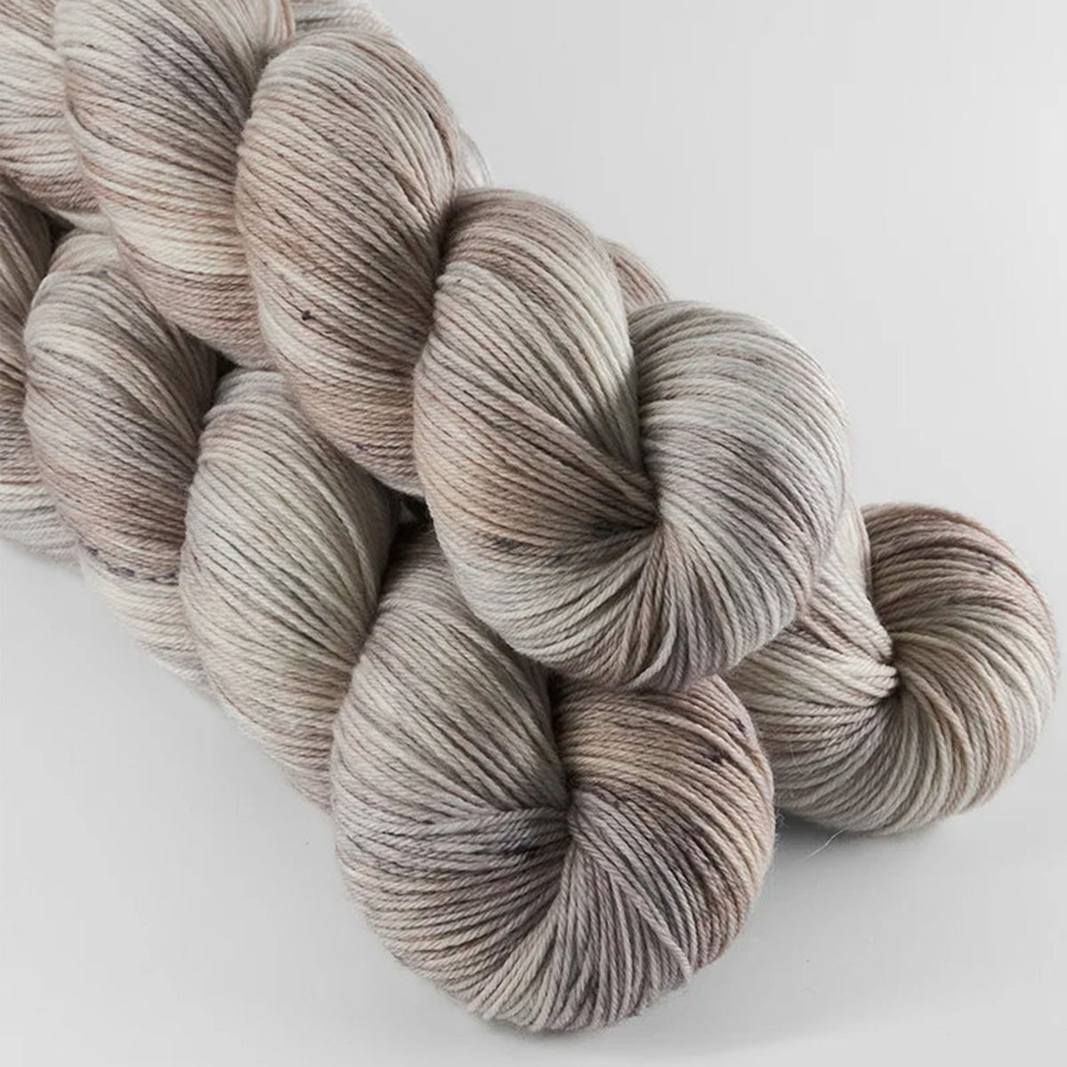 Echeveau de Cashmere Sock de Sysleriget coloris So Long London