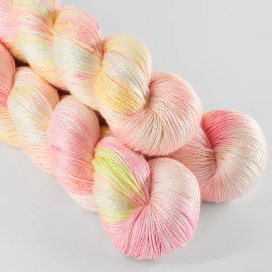 Echeveaux de Pure Silk de Sysleriget coloris Lollipop