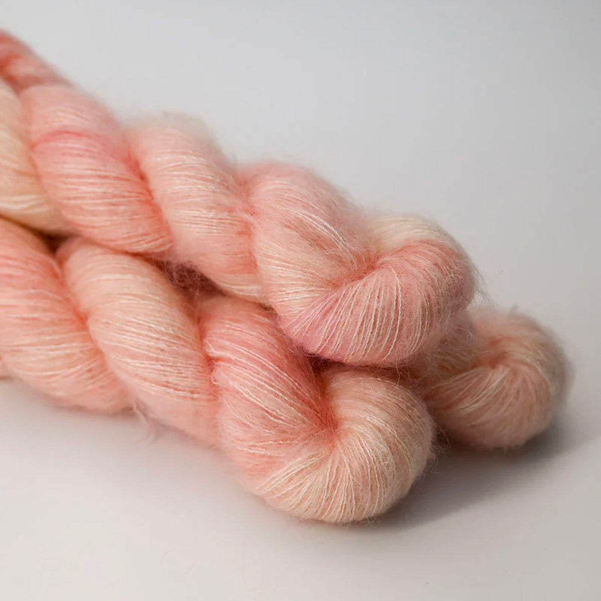 Silk Mohair de Sysleriget, coloris Peachykeen