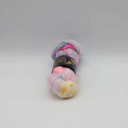 Echeveau de Kakebuton (merino single) de The Hare & The Crow, coloris Kawaii