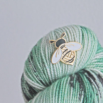 Pin's Twill & Print modèle Abeille