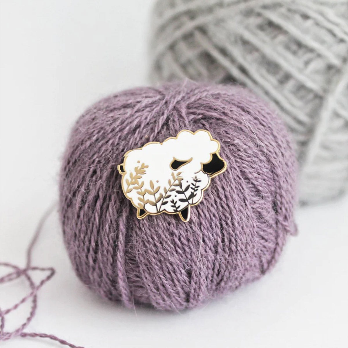Pin's Twill & Print modèle Mouton Blanc