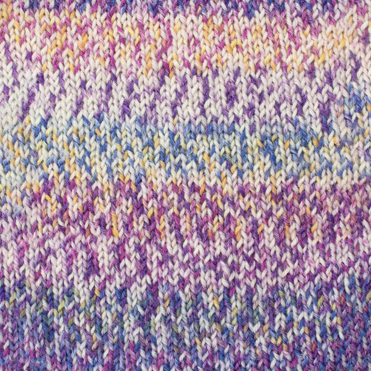 Signature 4ply de West Yorkshire Spinners (WYS) coloris 1244 Purple Emperor