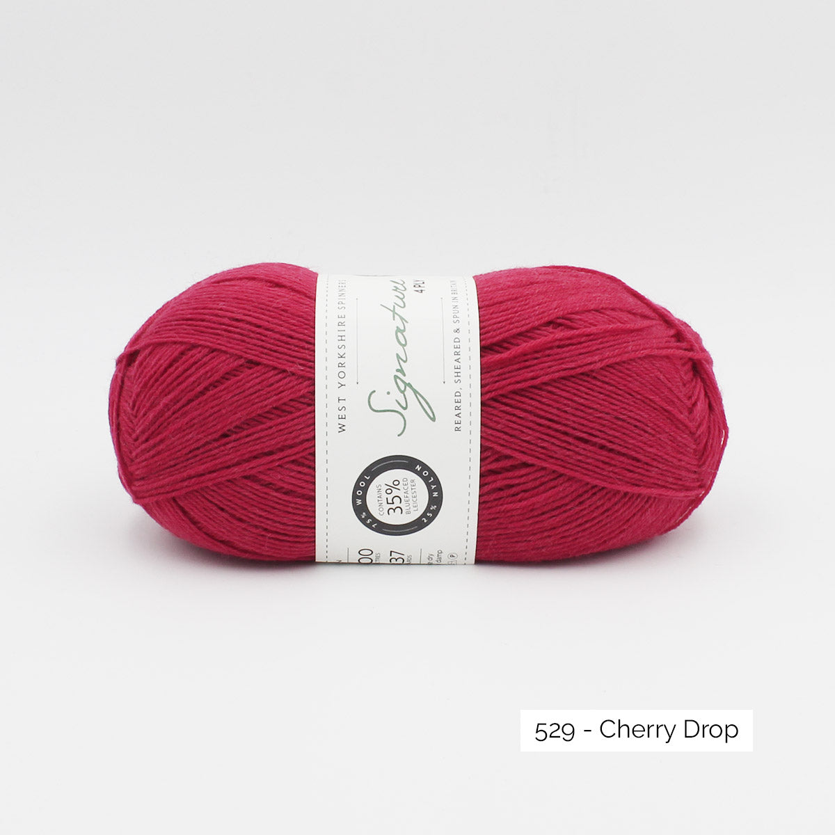 Pelote de Signature 4ply de West Yorkshire Spinners (WYS) coloris 529 Cherry Drop